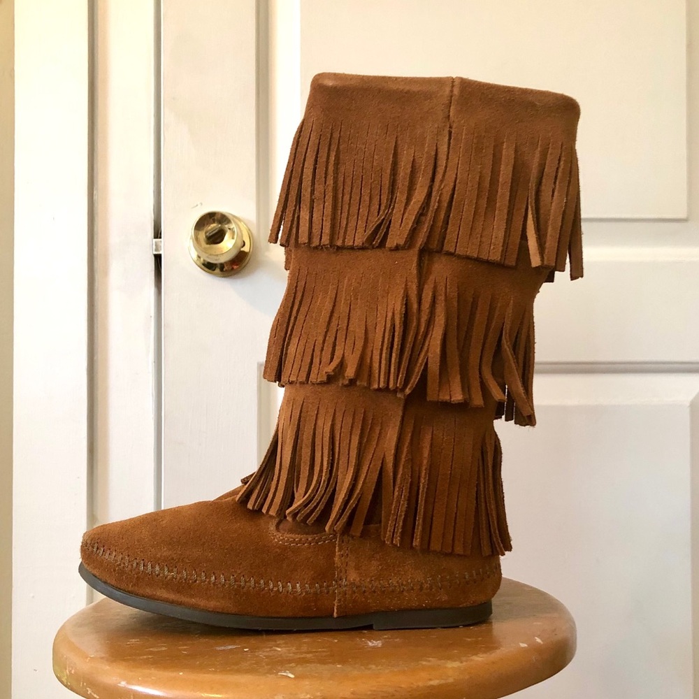 Minnetonka 3-Layer Fringe Boots